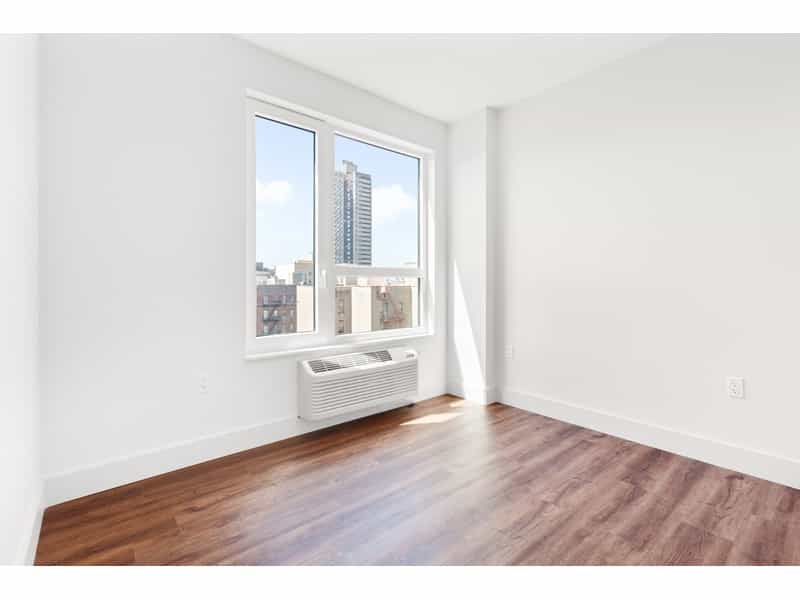 Condominium in Bronx, New York 10234285