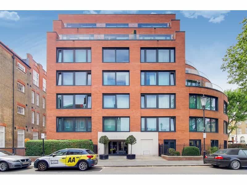 Condominium in Fulham, Hammersmith and Fulham 10234310