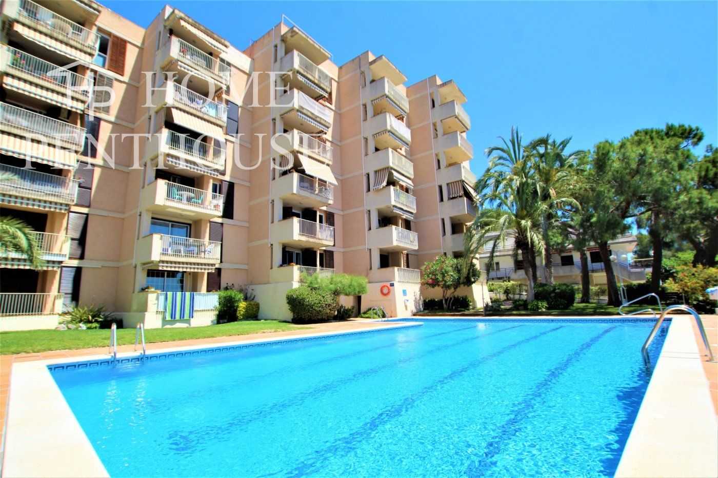 公寓 在 Sant Pere de Ribes, Catalunya 10234392