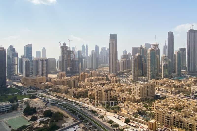 Condominium in Dubai, Dubai 10234414
