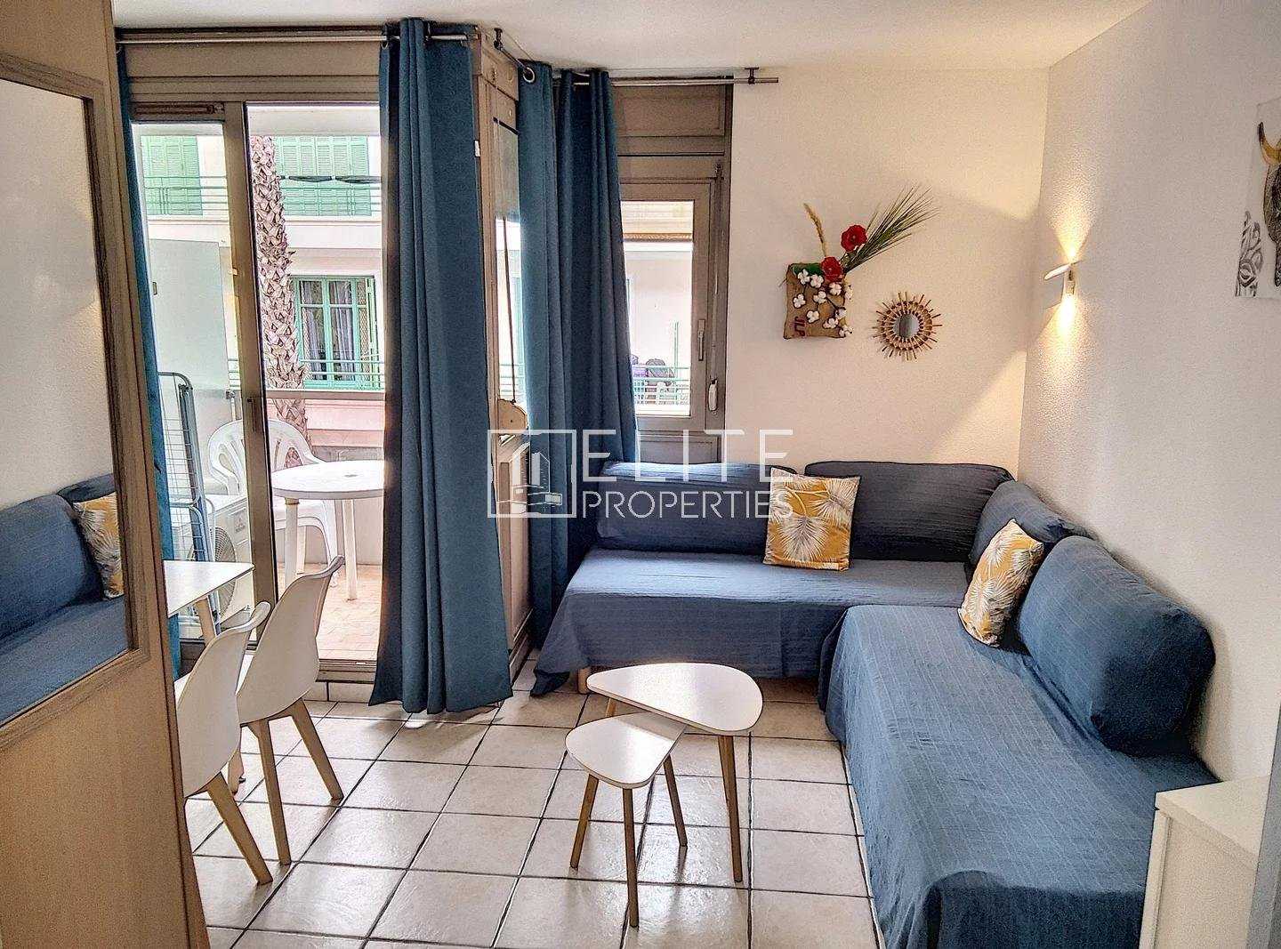 Condominium in Juan-les-Pins, Provence-Alpes-Cote d'Azur 10234449