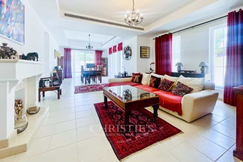 Talo sisään Warisan, Dubai 10234659