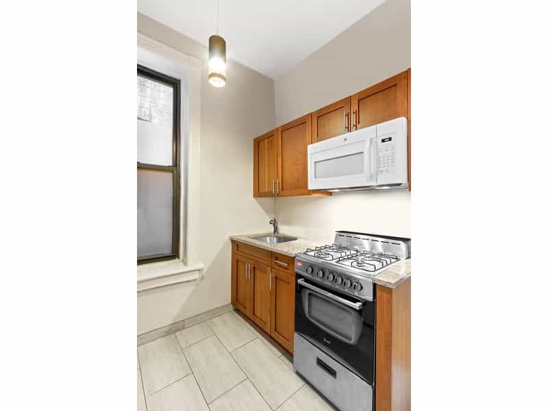 Condominium in Manhattan, New York 10234893