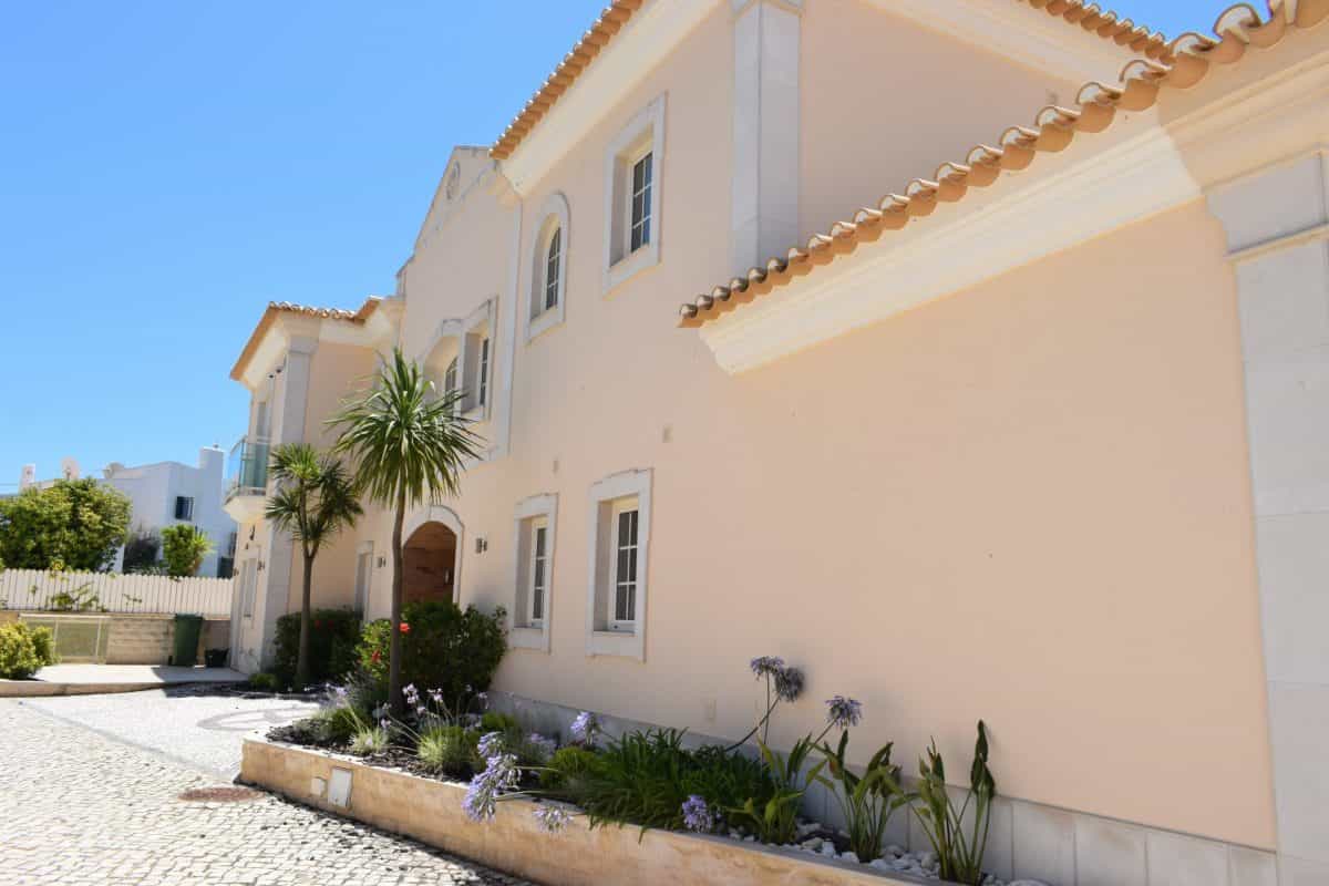 House in Guia, Faro 10483805