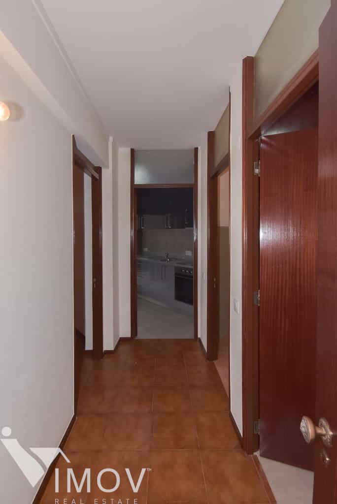 Condominium in Matosinhos, Porto 10483863