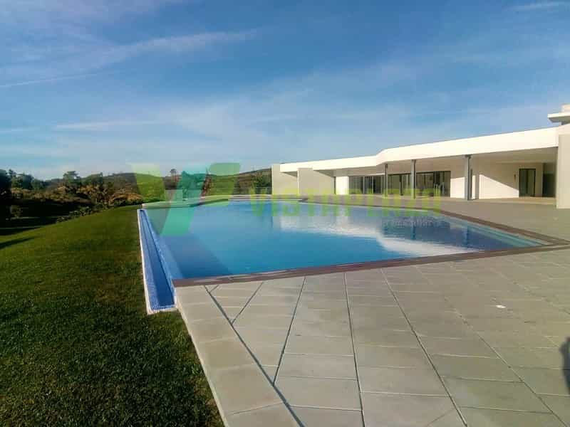 Condominium dans Senhora do Verde, Faro 10484095