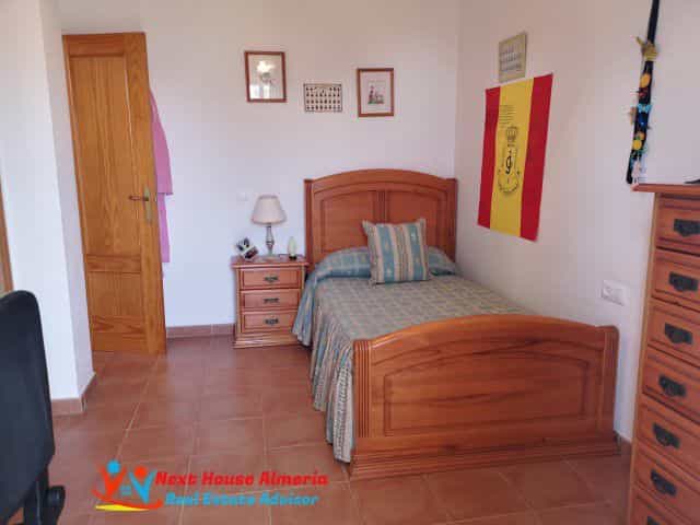 rumah dalam Antas, Andalucía 10484248