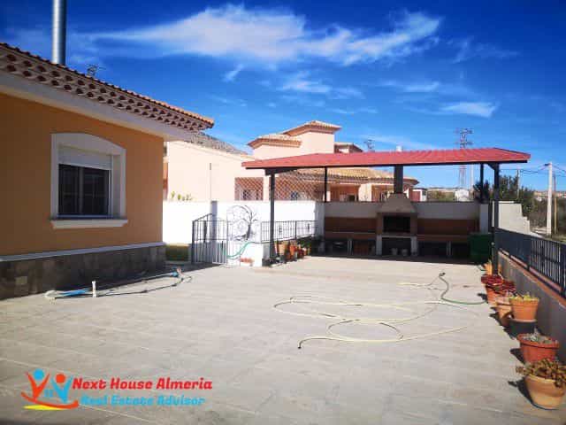 σπίτι σε Velez Rubio, Ανδαλουσία 10484260