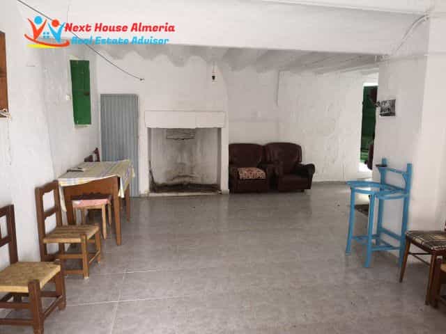 房子 在 Chirivel, Andalusia 10484292