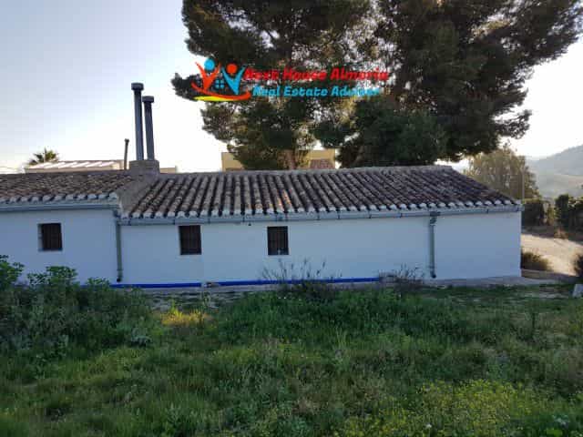 rumah dalam Purchena, Andalucía 10484319