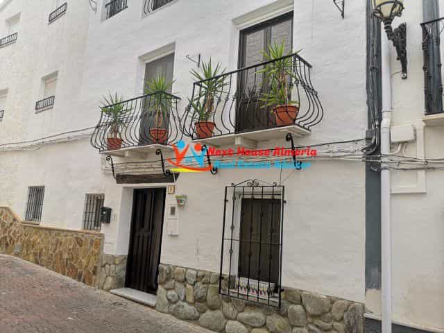 Будинок в Альбанчес, Андалусія 10484322