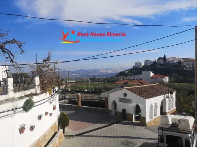 σπίτι σε Urrácal, Andalusia 10484328