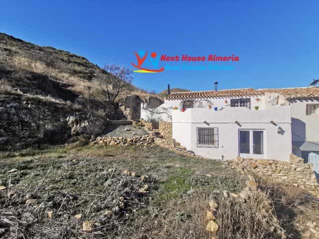 Talo sisään Albanchez, Andalusia 10484344
