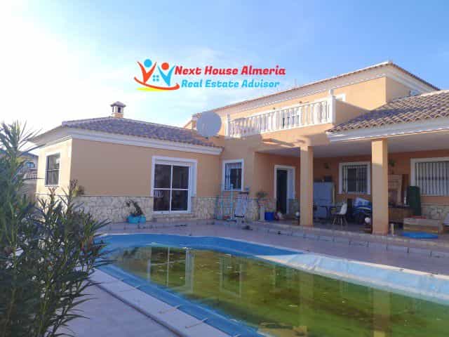 Talo sisään Arboleas, Andalusia 10484355