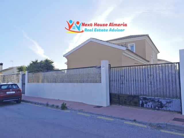 房子 在 Arboleas, Andalusia 10484355