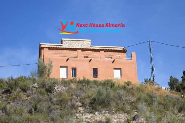 Talo sisään Albanchez, Andalusia 10484370