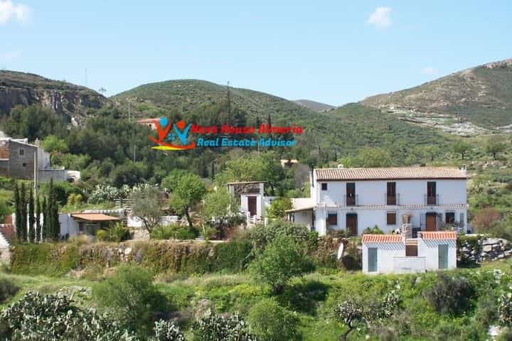 Rumah di Lubrin, Andalusia 10484393