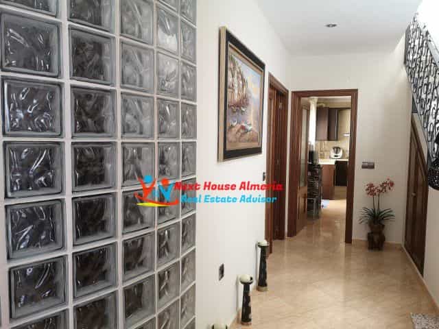 House in Fines, Andalucía 10484423