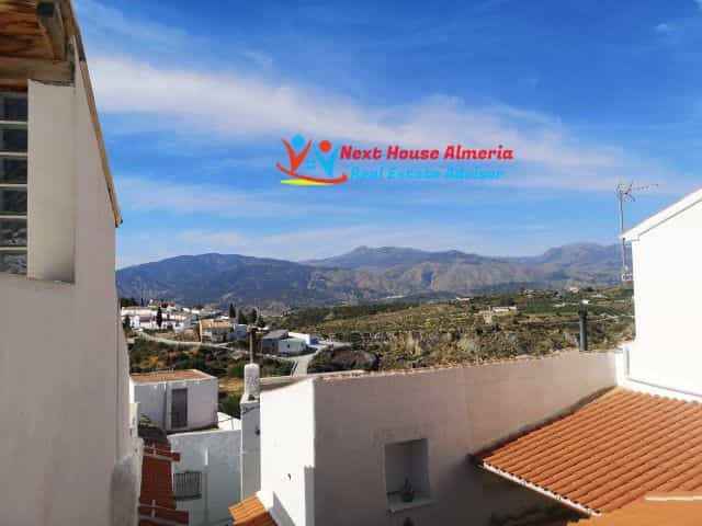 Будинок в Urrácal, Andalusia 10484455