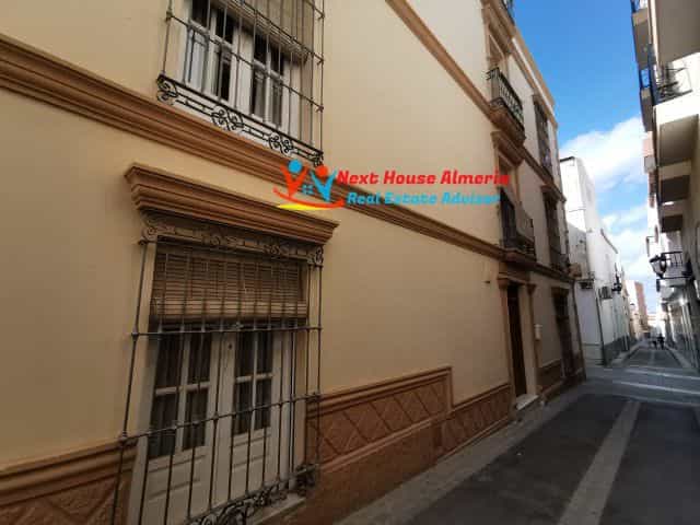 Condominium dans Vera, Andalusia 10484495
