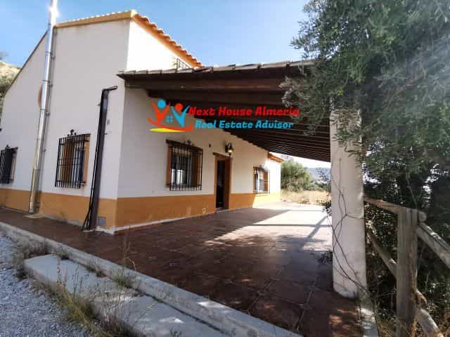 房子 在 Velez Blanco, Andalusia 10484503
