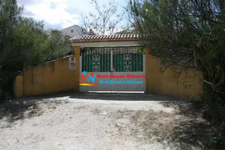 жилой дом в Альбанчес, Андалусия 10484531