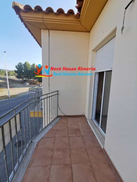 公寓 在 Arboleas, Andalusia 10484549