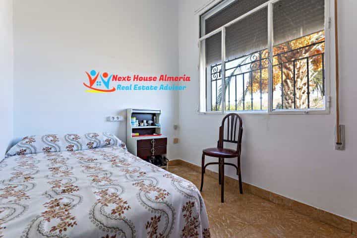 σπίτι σε El Pilar, Andalucía 10484560