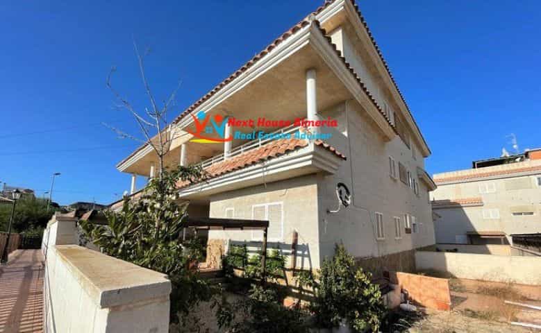 Condominium in Aguilas, Murcia 10484575