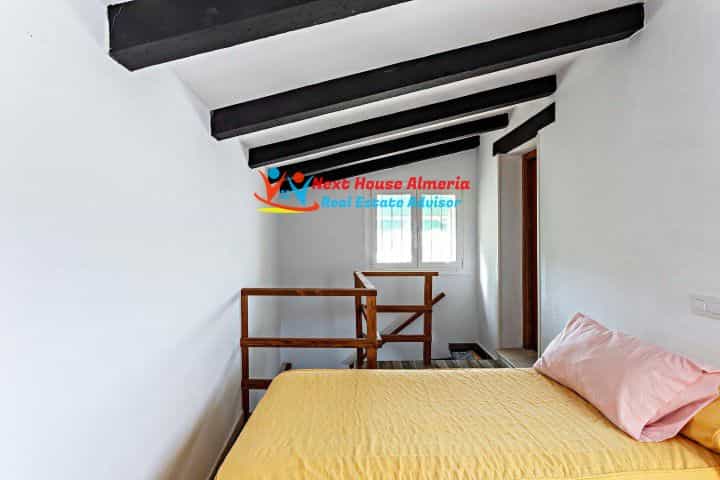 House in Cuevas del Almanzora, Andalusia 10484598