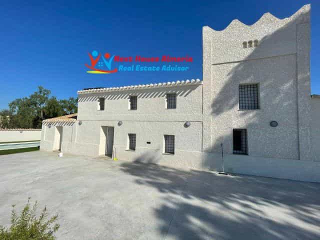 Будинок в Puerto Lumbreras, Región de Murcia 10484736