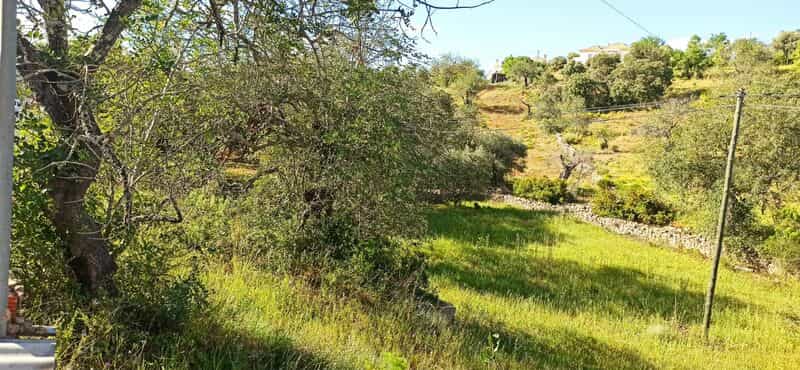 Land in , Faro District 10484974