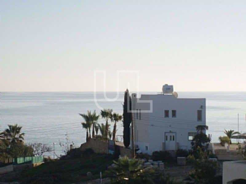 بيت في Chloraka, Paphos 10485529