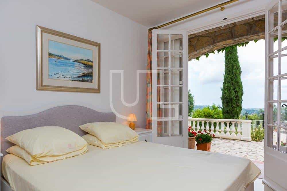 Huis in Le Tignet, Provence-Alpes-Côte d'Azur 10485670