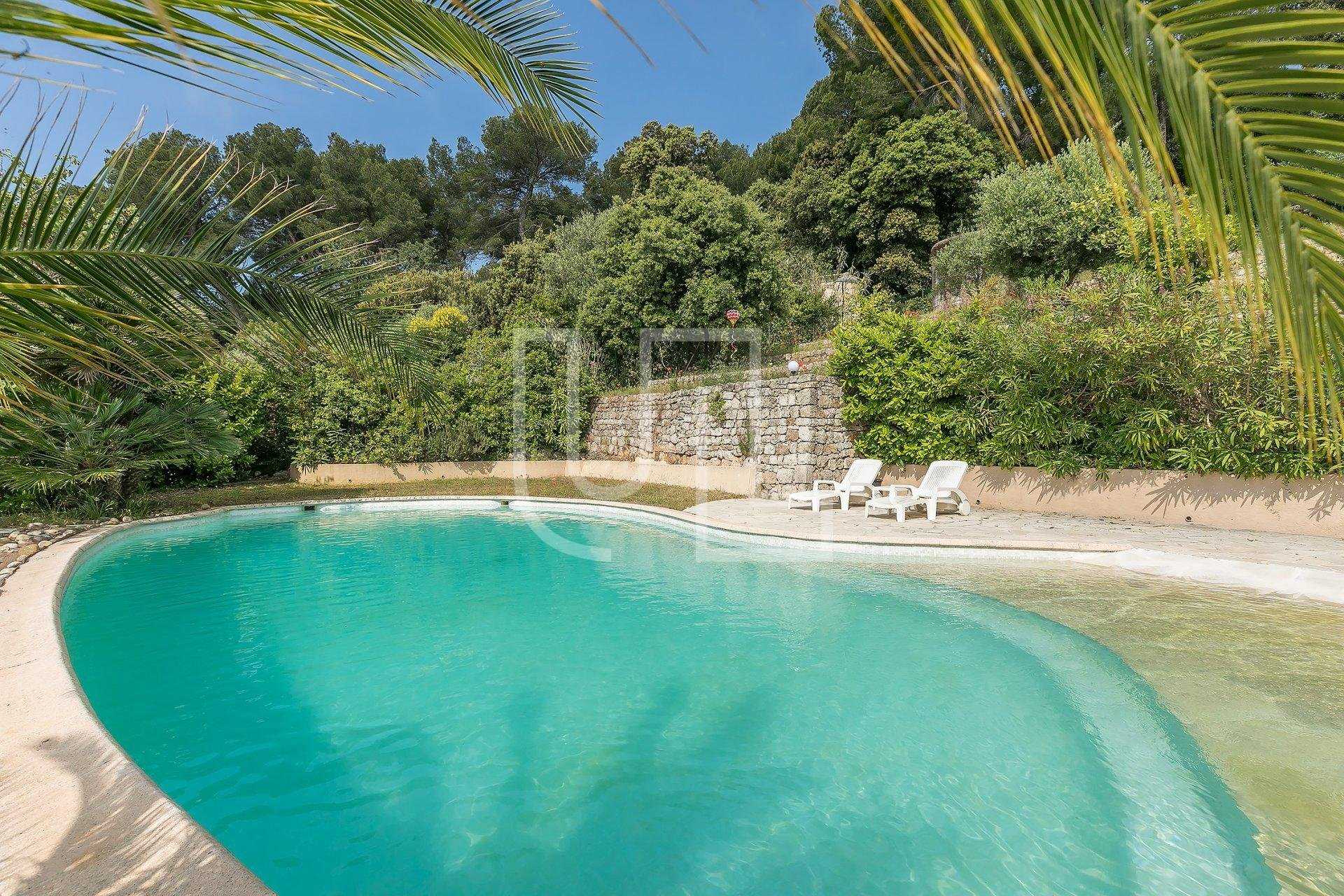 Rumah di Vallauris, Provence-Alpes-Cote d'Azur 10485700