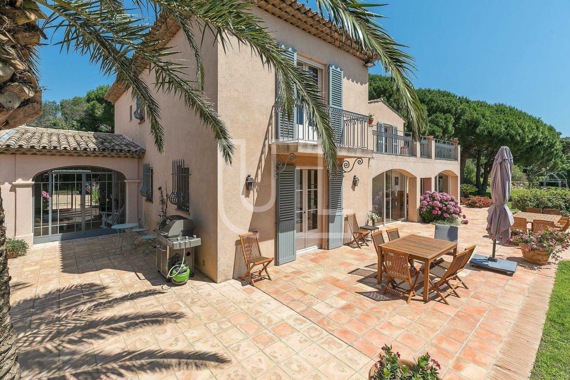 Hus i Saint-Tropez, Provence-Alpes-Cote d'Azur 10485720