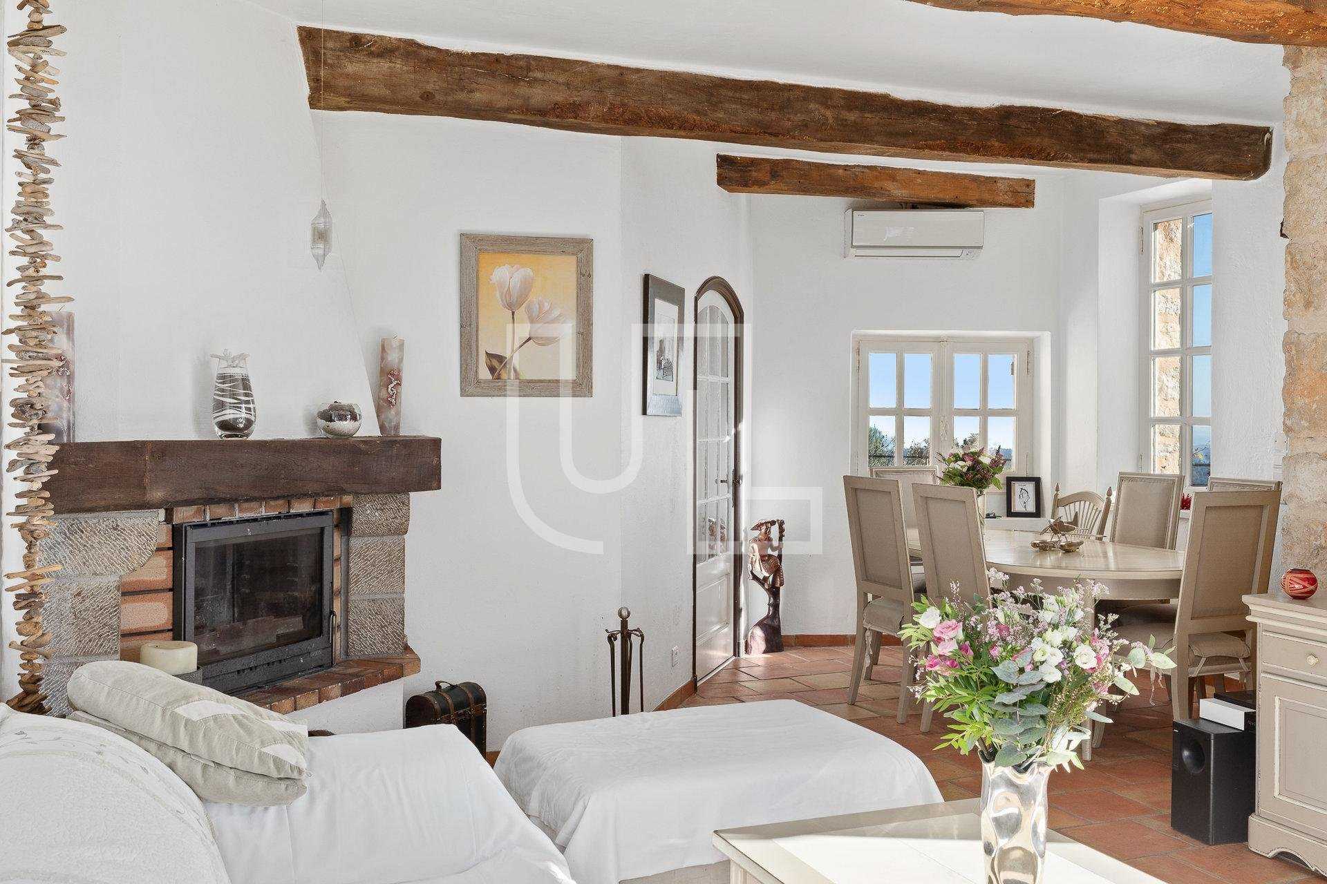 House in Le Plan-de-Grasse, Provence-Alpes-Cote d'Azur 10485794