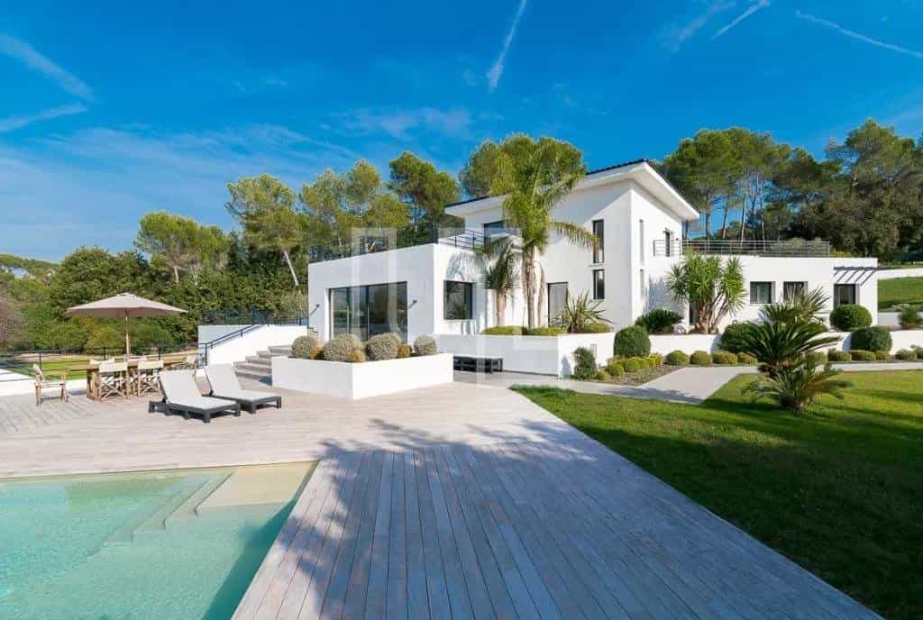 House in Mouans-Sartoux, Provence-Alpes-Côte d'Azur 10485915