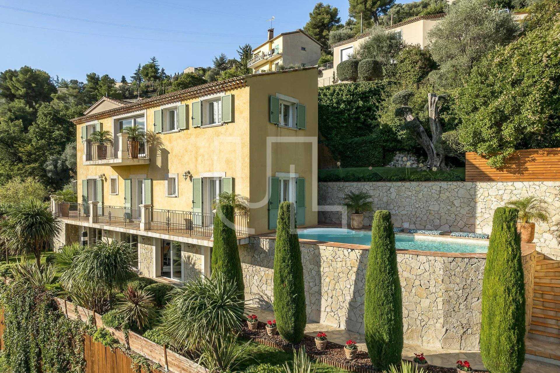 Dom w Falicon, Provence-Alpes-Cote d'Azur 10486008
