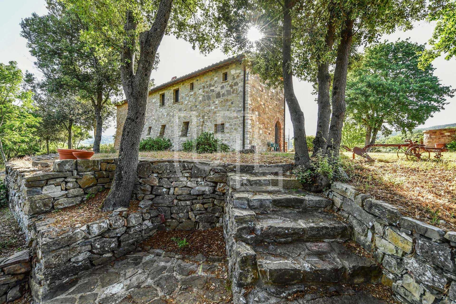 жилой дом в Castiglione d'Orcia, Toscana 10486069