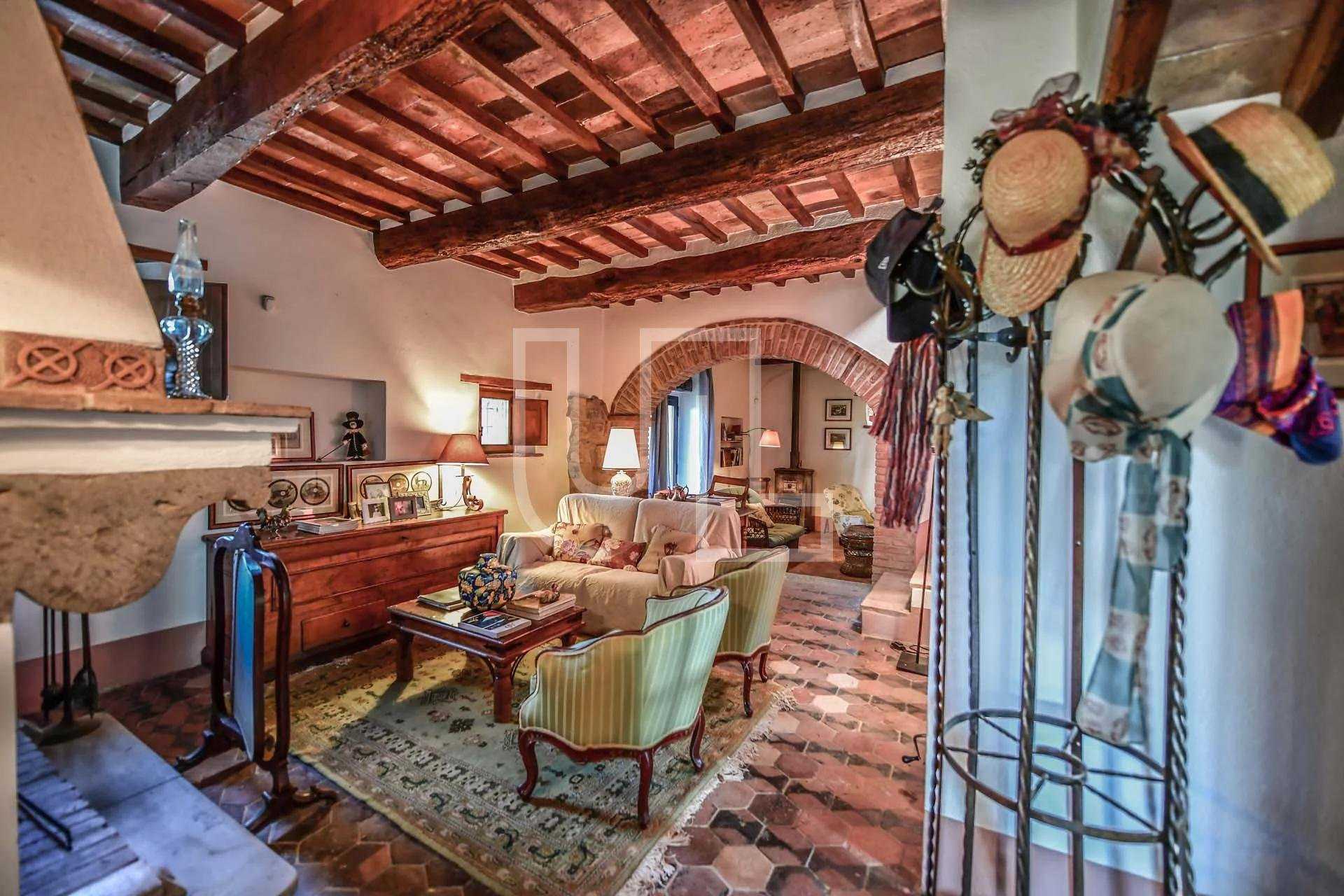 жилой дом в Castiglione d'Orcia, Toscana 10486069