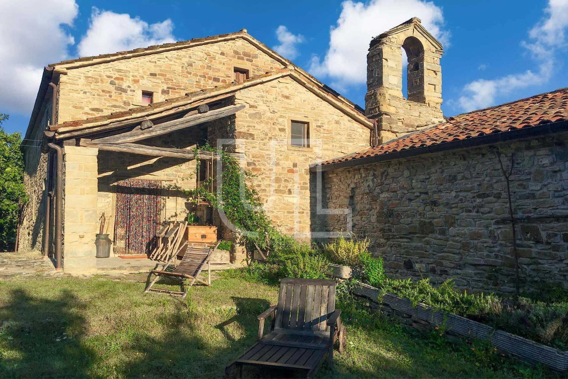 Rumah di Casteldelci, Emilia-Romagna 10486080