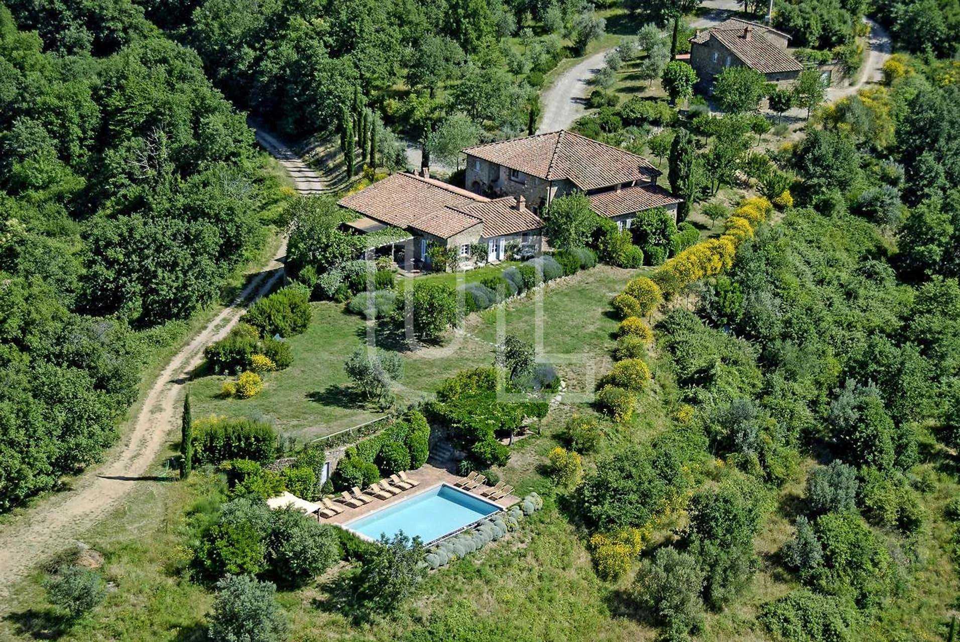 Rumah di Radda in Chianti, Toscana 10486088