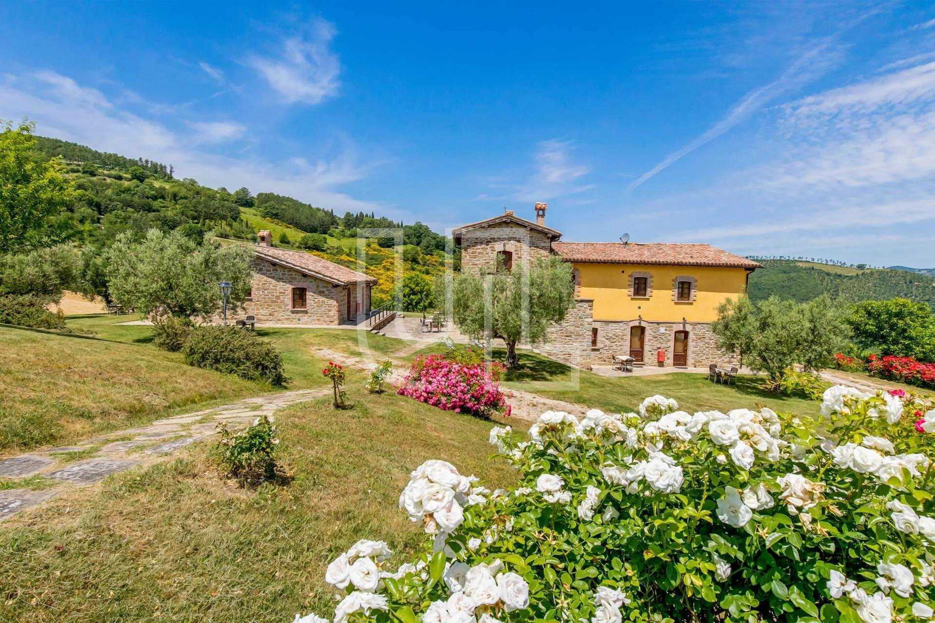 House in Gubbio, Umbria 10486090
