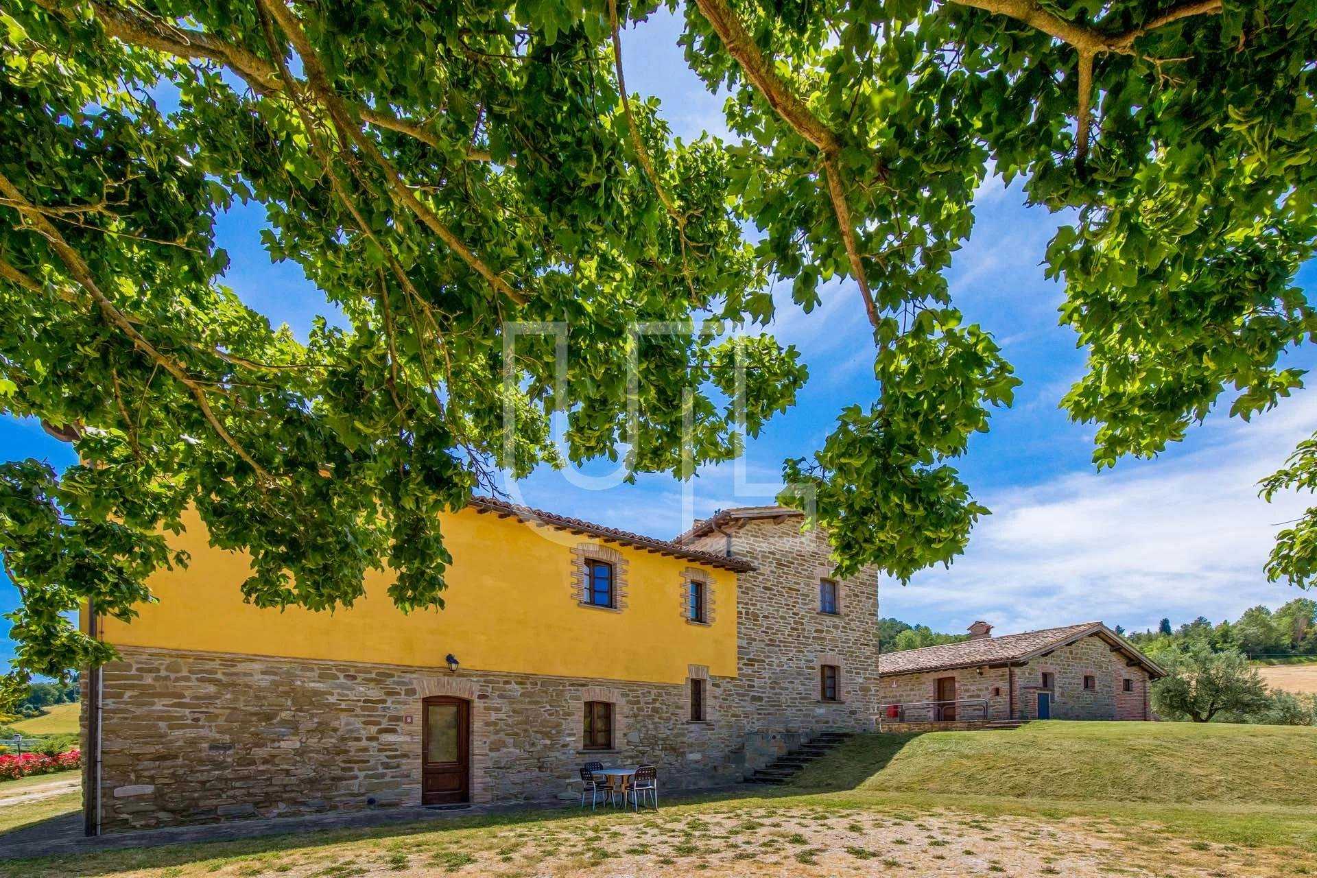 House in Gubbio, Umbria 10486090