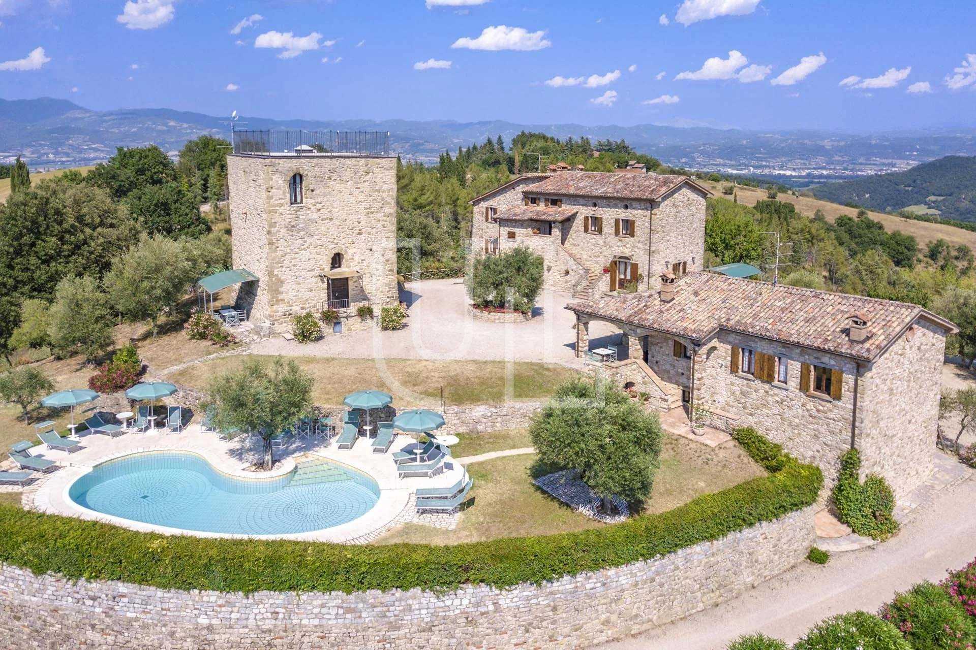 rumah dalam Monte Santa Maria Tiberina, Umbria 10486091
