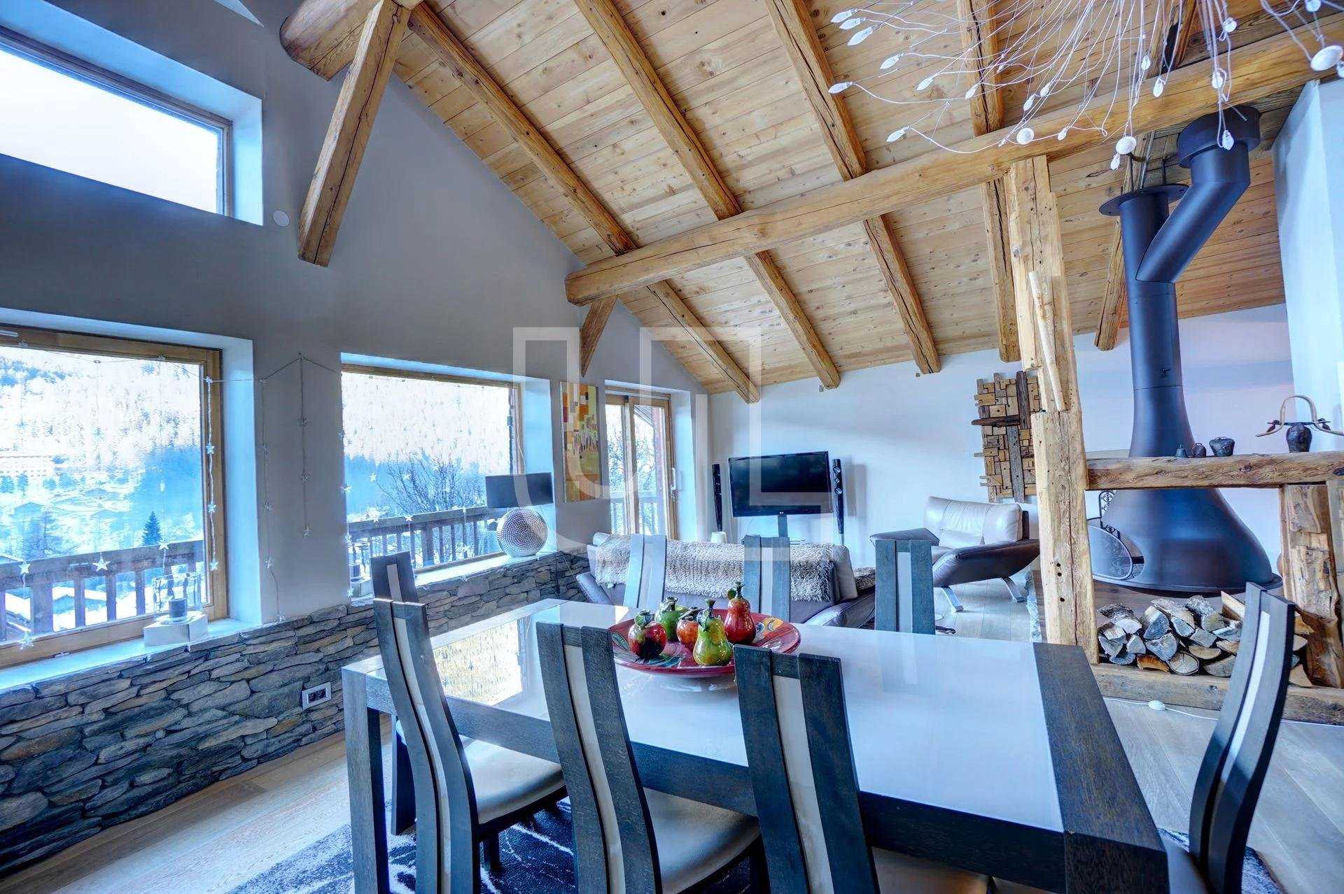 Other in Les Houches, Auvergne-Rhone-Alpes 10486143