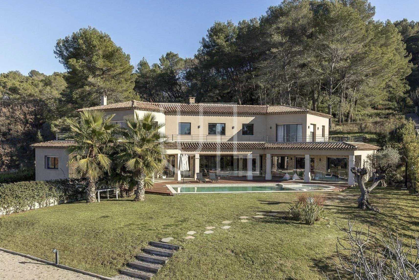 rumah dalam Mougins, Provence-Alpes-Côte d'Azur 10486218