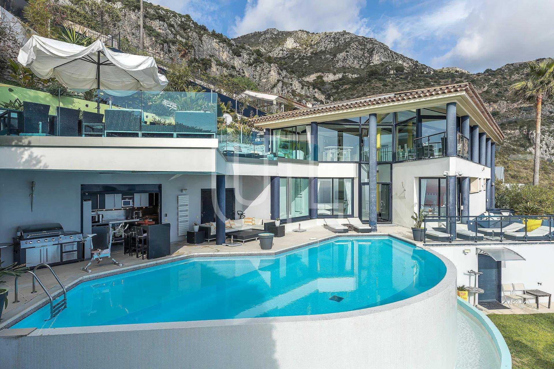 Huis in Eze, Provence-Alpes-Cote d'Azur 10486251
