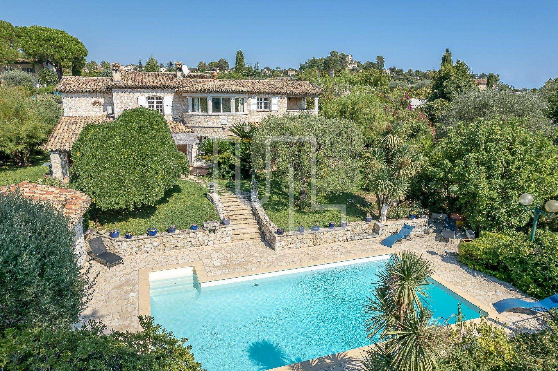 Hus i Saint-Paul-de-Vence, Provence-Alpes-Cote d'Azur 10486348
